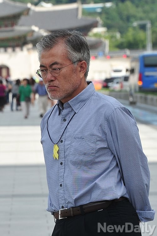 ▲ 서울 광화문 광장에서 9일째 단식 농성 중인 문재인 의원. ⓒ정재훈 기자