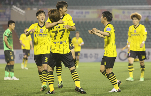 ▲ 전남 드래곤즈 선수들.ⓒ프로축구연맹