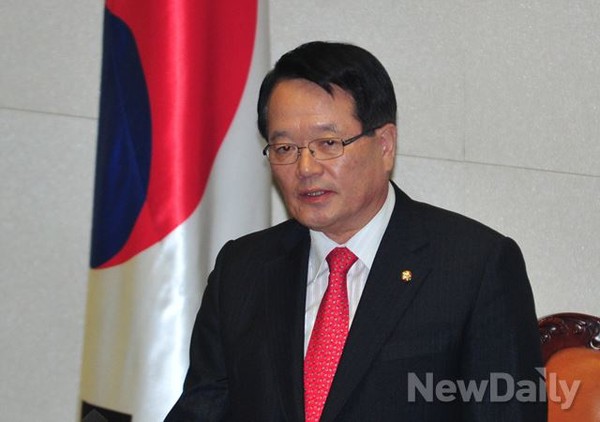 ▲ 정의화 국회의장이 1일 국회 본회의장에서 정기 국회 개회식을 선언하고 있다.ⓒ이종현 기자