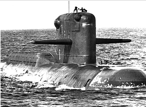 ▲ 구소련 붕괴 후 러시아 마피아는 여러 척의 탄도 미사일 발사가 가능한 핵추진 잠수함을