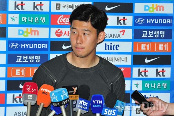 ▲ 인터뷰하는 손흥민 선수.ⓒ이종현 기자