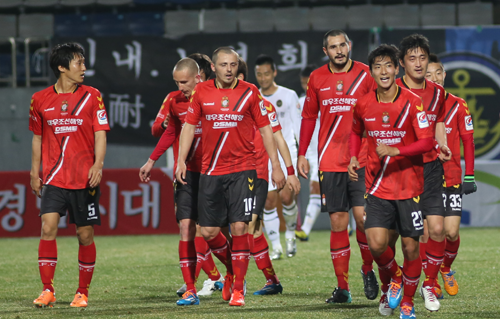 ▲ 경남FC 선수들.ⓒ프로축구연맹