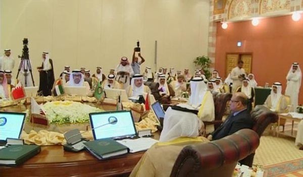 ▲ GCC 국가들의 회의 모습. GCC 국가들은 미국을 중심으로 한 ISIS 격퇴작전에 이미 동참하기로 했다. [사진: 알 아라비야 영문판 보도화면 캡쳐]