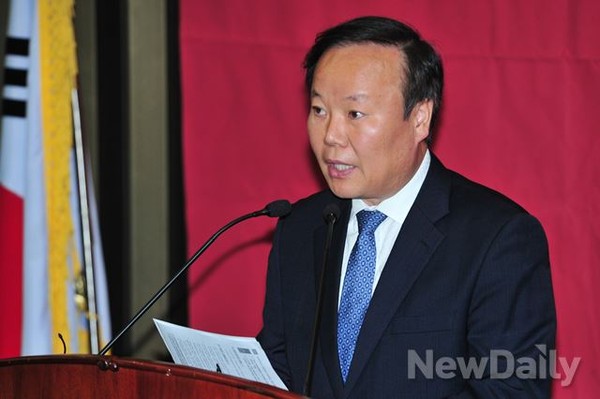 ▲ 새누리당은 국회 정상화를 위해 26일 본회의를 그대로 진행한다는 입장을 내세웠다.(김재원 새누리당 원내수석부대표) ⓒ이종현 기자