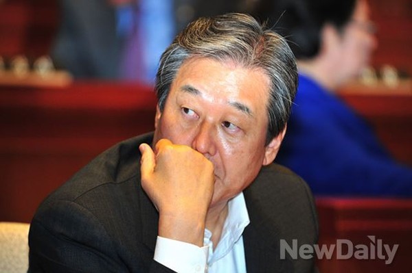 ▲ 김무성 새누리당 대표가 단독 예산안 심사 강행 의지를 내비쳤다. ⓒ이종현 기자