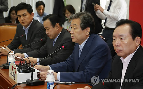 ▲ 새누리당 김무성 대표최고위원이 25일 열린 최고위원회의에서 26일 본회의를 단독으로라도 강행하겠다는 의사를 밝히고 있다. ⓒ연합뉴스