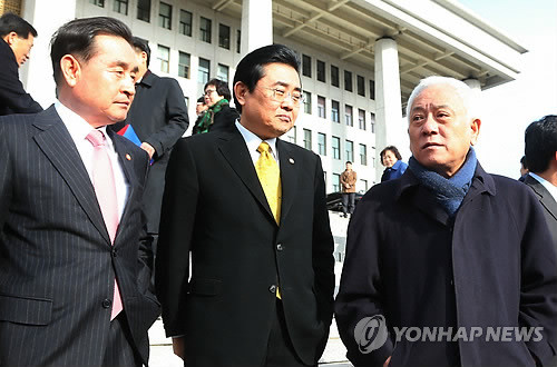 ▲ 새정치민주연합 이윤석 의원(사진 왼쪽) ⓒ연합뉴스 사진DB