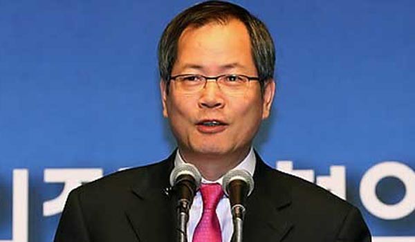 ▲ 천영우 前외교안보수석. 현재 아산정책연구원 고문을 맡고 있다. ⓒ청와대 외교안보수석 당시 SBS 보도화면 캡쳐.