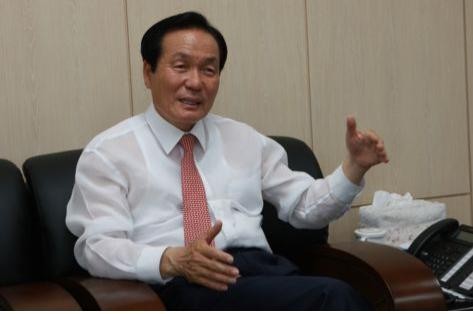 ▲ 김주수 의성군수는 취임 100일을 맞아 군 공무원들과 소통과 화합을 통해 군정의 비전을 공유하고 코드를 맞춰나가는 시간이었다고 평가했다.ⓒ뉴데일리