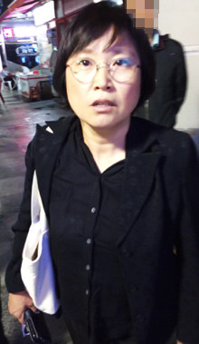 ▲ 지난 17일 새벽 세월호 유가족 5명이 대리기사와 행인을 폭행할 당시 현장에서 촬영된 김현 의원. ⓒ조선일보 DB