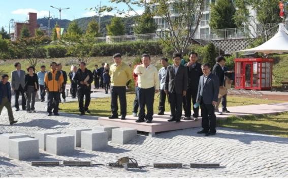 ▲ 예천군은 1회 세계활축제를 비롯한 4대 축제 개막을 앞두고 이현준 군수 등이 직접 나서 행사장 점검 등 최종 점검에 나섰다.ⓒ예천군 제공