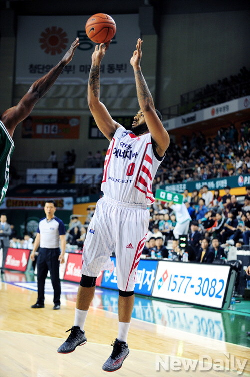 ▲ 트로이 길렌워터 선수.ⓒ프로농구연맹