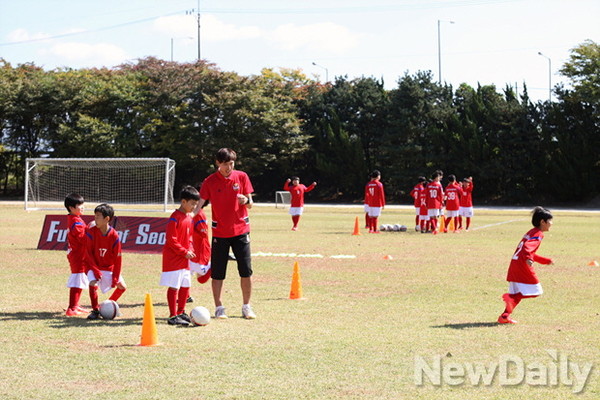 ▲ 어린이 축구 교실 자료사진.ⓒFC서울