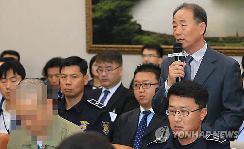 ▲ 답변하는 해경 123정 정장.ⓒ연합뉴스