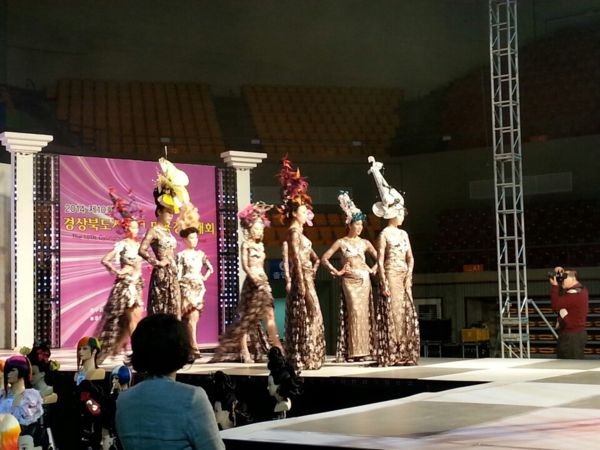 ▲ 경북도지사배 미용경기대회가 21일 상주 실내체육관에서 열렸다.ⓒ상주시 제공