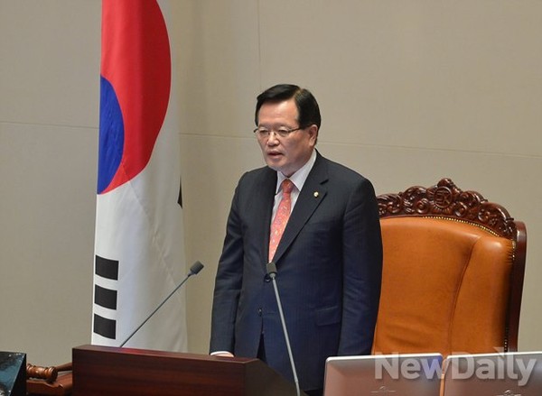 ▲ 26일부터 2박 3일 일정으로 일본을 방문해 아베 신조 총리와 회담하는 정의화 국회의장. ⓒ뉴데일리 정상윤 기자