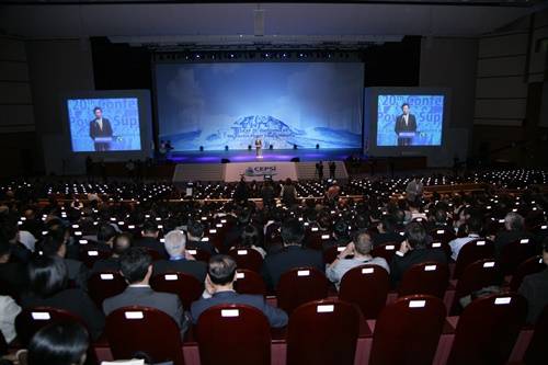 ▲ ⓒ2014 CEPSI 개막식서 한국전력공사 조환익 사장이 연설을 하고 있다.