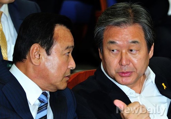 ▲ 새누리당 김무성 대표(오른쪽)와 이완구 원내대표.ⓒ뉴데일리