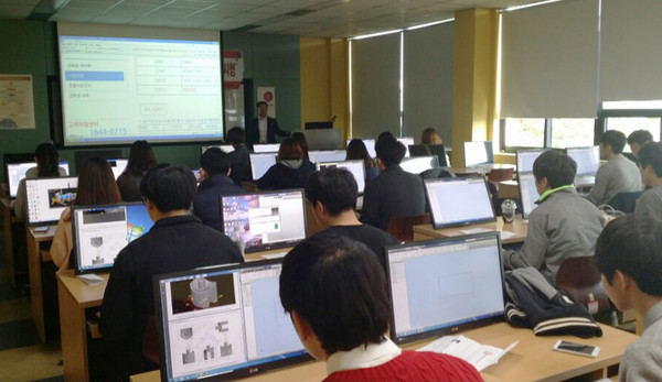 ▲ 대구보건대에서 대구·경북 최초로 ‘3D프린터운용기술자격시험’이 치러졌다.ⓒ보건대 제공