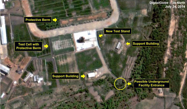 ▲ 조셉 버뮤데즈가 '38노스'에 공개한 '미사일 수직발사대 시험장'의 상세사진. ⓒ디지털글로브-38노스 공개사진