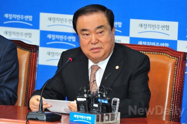 ▲ 문희상 새정치연합 비대위원장은 30일 국회교섭단체연설에서 "야당은 야당다워야 한다"고 개헌과 관한 강경 투쟁을 예고했다.  ⓒ뉴데일리