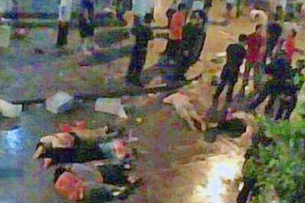 중국 공산당이 '대테러 작전'을 핑계로 학살한 위구르 주민들. ⓒ中네티즌이 올린 사진 캡쳐