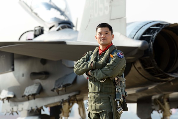 ▲ F-15K 전투조종사 고대산 소령(35세, 공사 50기).ⓒ공군
