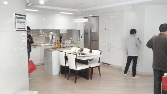 ▲ '당산역 롯데캐슬 프레스티지' 모델하우스엔 일반분양(109가구)이적은 만큼 현장에는 84㎡A 유닛만 마련돼 있었다.ⓒ뉴데일리경제