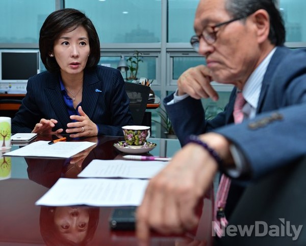 ▲ 새누리당 나경원 의원이 지난 28일 뉴데일리와 인터뷰를 하고 있다. ⓒ뉴데일리 정상윤 기자
