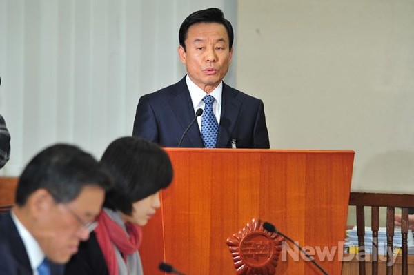 ▲ 박인용 국민안전처 장관 후보자가 4일 국회 안전행정위원회에서 열린 인사청문회에 출석, 모두발언을 하고 있다. 2014.12.4 ⓒ뉴데일리 이종현 기자