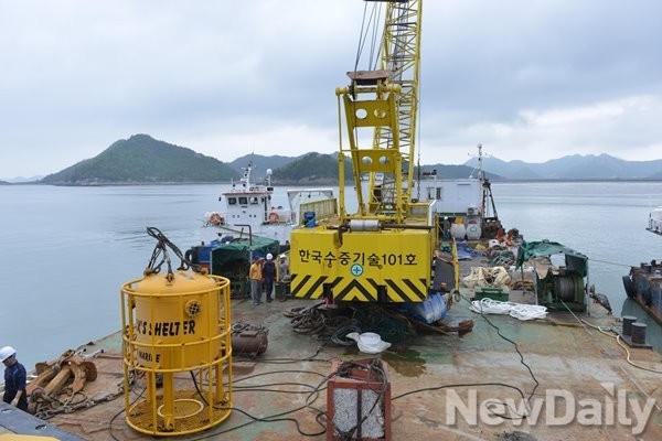 ▲ 세월호 사고 과정에서 괜한 투입 논란을 일으켜 국론을 분열시켰다는 평을 받고 있는 다이빙벨. ⓒ뉴데일리 정상윤 기자