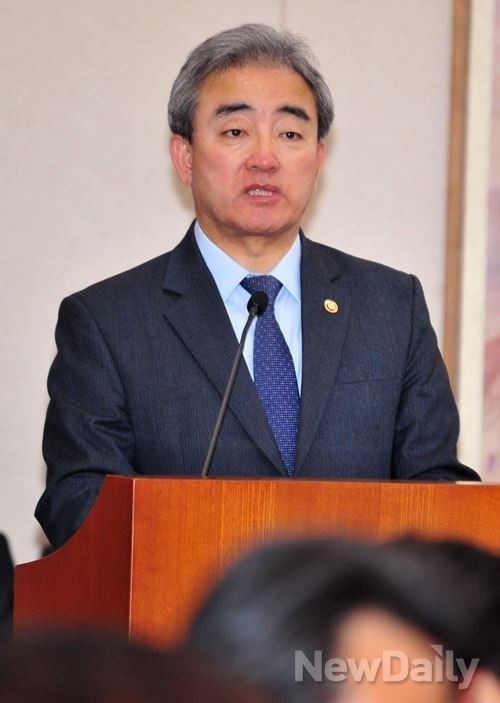 ▲ “박근혜 대통령이 지난해 문체부 국장과 과장의 교체를 직접 지시했다”고 주장한 유진룡 전 문체부 장관. ⓒ뉴데일리 DB