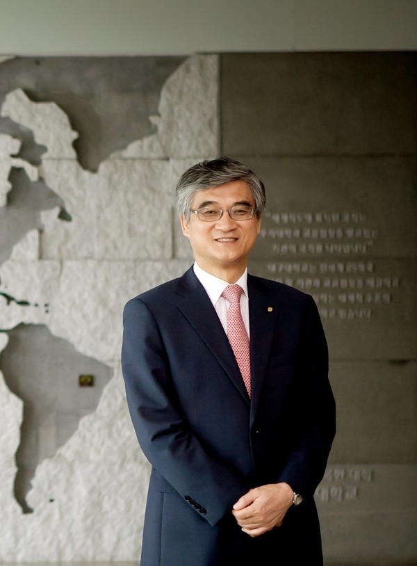 ▲ 대구사이버대 홍덕률 총장ⓒ대구사이버대 제공