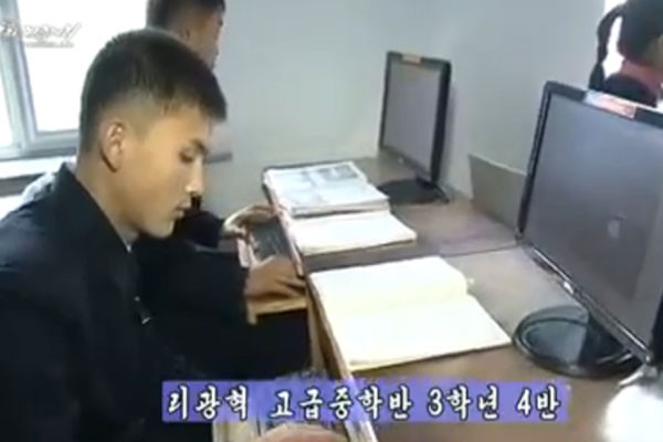 ▲ 김정은 정권이 2013년 5월 라오스에서 강제북송된 청소년들의 일상을 담은 영상을 또 공개했다. 사진은 지난 7일 1차로 공개한 영상. ⓒ우리민족끼리 공개영상 캡쳐