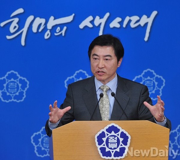 ▲ 국민안전처의 첫 브리핑을 맡은 이재율 청와대 재난안전비서관 내정자. ⓒ뉴데일리 정재훈 사진기자