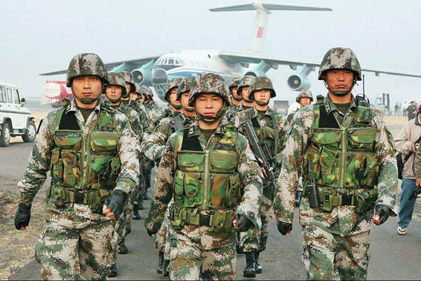 ▲ 중국 공산당 인민해방군의 신속대응군 모습. 중국도 ISIS 공습에 참여하고 싶다는 뜻을 나타냈다고 英FT가 보도했다. ⓒ중국 인터넷 매체 캡쳐