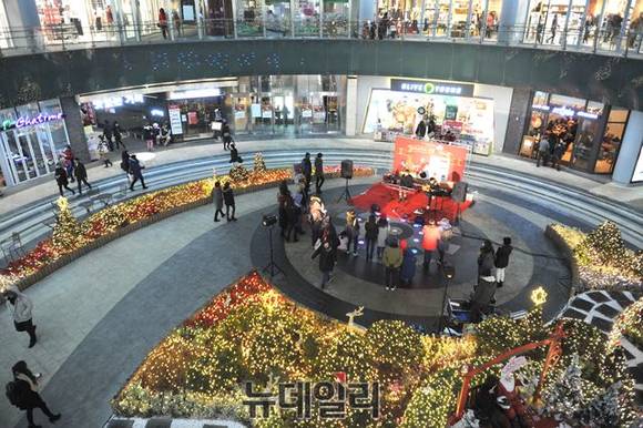 ▲ 공연하는 플리이모드 ⓒ 이종현 사진기자