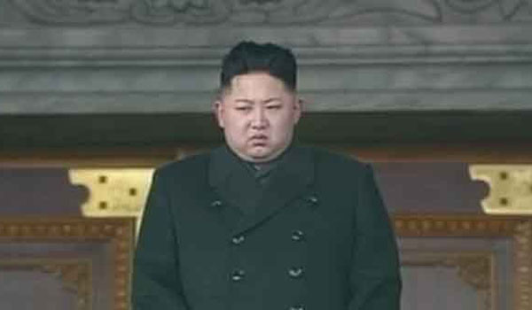 ▲ "하, 이젠 여기저기 막 뚫리는 구나…." 김정은 정권의 '삽질'이 만들어낸 '구멍들'이 서서히 드러나는 분위기다.  ⓒ北선전매체 캡쳐