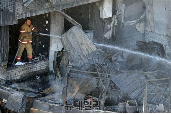 ▲ 경기 의정부시 대봉그린아파트 화재 원인을 조사 중인 경찰이, 아파트 입주민 1명을 조사 중이라고 밝혔다.ⓒ 사진 뉴데일리 이종현 기자