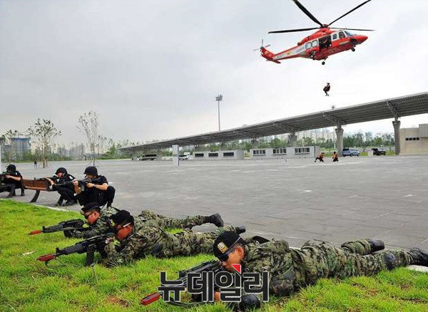 ▲ 대테러 민관군 항공 구조 훈련 ⓒ뉴데일리 오세진 기자