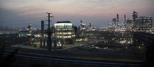 ▲ 유가폭락으로 석유정제와 조선 업종이 직격탄을 맞고 있다ⓒ뉴데일리 DB