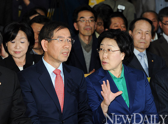 ▲ 한명숙 의원과 박원순 서울시장(왼쪽).ⓒ뉴데일리 사진DB