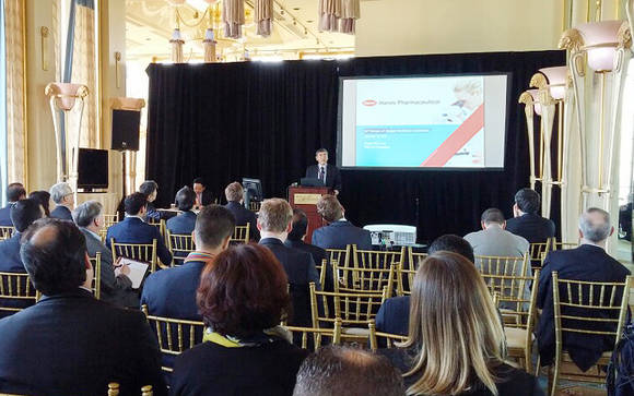 ▲ 제33회 JP모건(Morgan) 헬스케어 컨퍼런스에 참석한 한미약품 이관순 사장이 현재 개발 중인 혁신신약 파이프라인에 대해 발표하고 있다.ⓒ한미약품