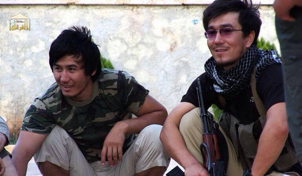 ▲ 테러조직 ISIS에 가담한 위구르 족과 카자흐스탄 사람. 동양인으로 착각할 수밖에 없다. ⓒISIS 선전매체 화면 캡쳐