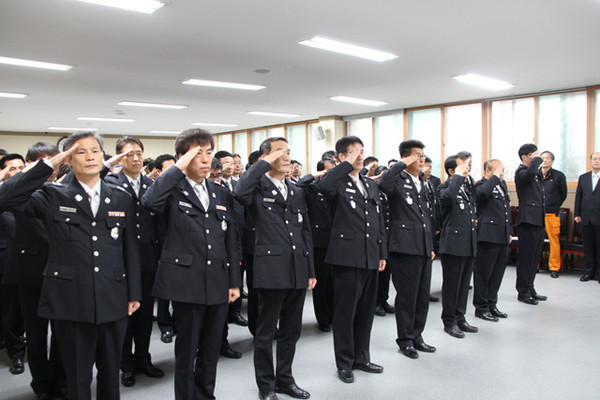 ▲ 구미소방서가 19일 소방공무원 신규임용․전보․승진자 인사를 단행했다.ⓒ구미소방서 제공