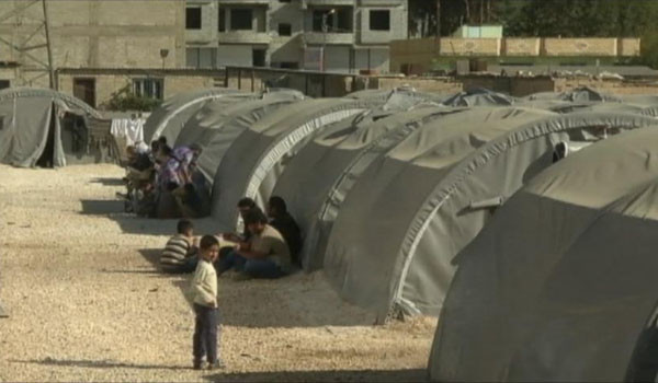 ▲ 2014년 시리아 주요도시인 '코바니'가 함락된 뒤 터키 남동부 국경에는 이 같은 난민촌이 생겼다. ⓒ美ABC뉴스 당시 보도화면 캡쳐