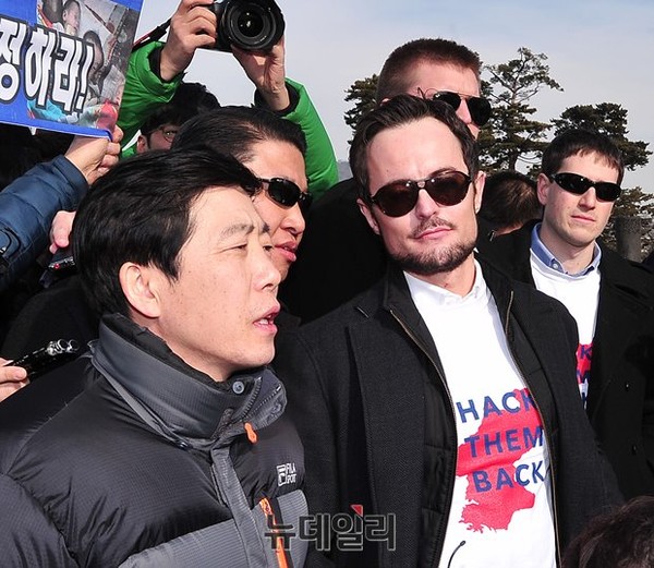 ▲ 박상학과 톨 하버슨(오른쪽).ⓒ뉴데일리 정재훈 사진기자