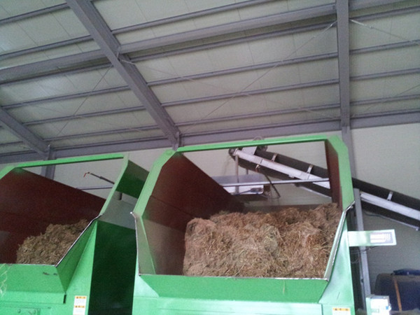 ▲ 금오산한우영농조합법인의 혼합사료(TMR)ⓒ구미시 제공