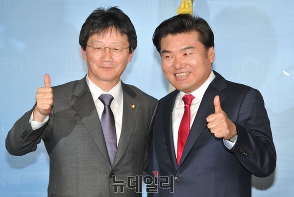 ▲ 새누리당 원내대표에 도전하는 유승민 의원과 정책위의장에 나선 원유철 의원ⓒ뉴데일리 이종현 기자