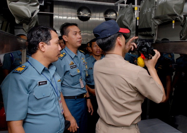 ▲ 인도네시아 해군 대상 잠수함 운용 관련 교육훈련 (2011. 9. 5.) .ⓒ해군